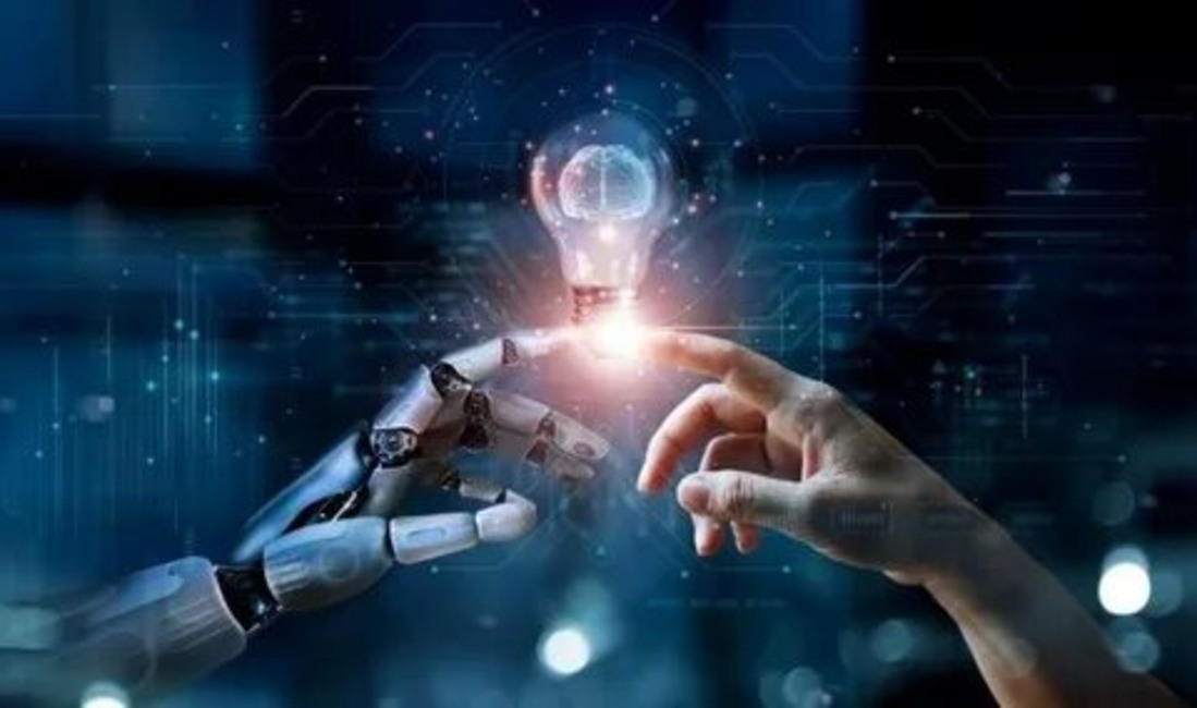 whatsontech.com